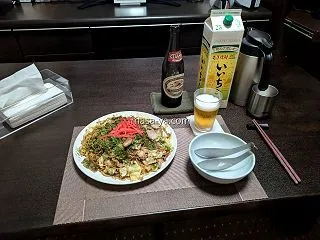 今夜の晩酌 大盛り焼きそばで一杯