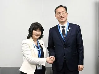 韓日、通貨スワップ協定3年延長で合意 融…