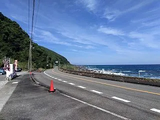 ★ドライブイン夫婦岩