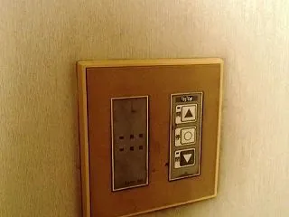 トーヨーサッシ アトモスの電動シャッター…