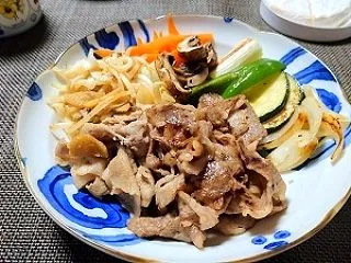 焼肉と野菜炒め