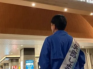 選挙戦最終日、最後の残業‼️