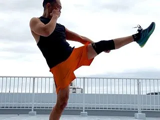 日常生活で使いづらい筋肉を動かすコンバッ…