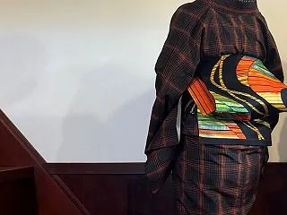 ハロウィンカラーにアートな帯を