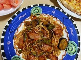 スパゲティーとピザ