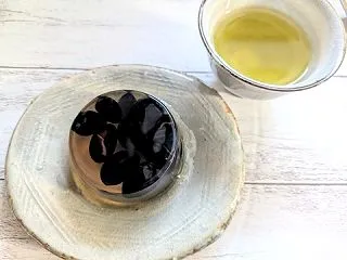 黒豆たべて豆（まめ）な人になろっ