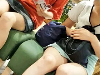 美脚お姉さん 2人組 仲良しダブルパンチ…