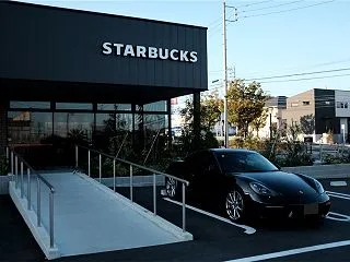 かなり肌寒くなってきた10月中旬の朝のス…