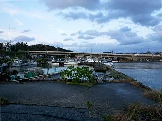 岩船港まで徘徊して岩船港と海を撮って来ま…