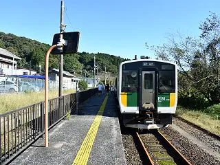 上総亀山駅