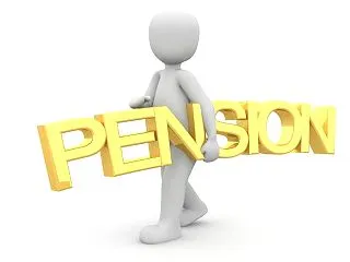 年金だけでは暮らせず、毎日働く71歳