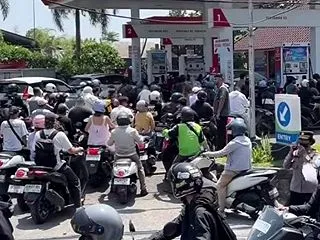 タンカー1隻でバリ島が大混乱。無駄を許さ…