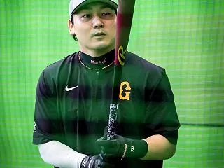 《巨人》丸・中山も練習再開