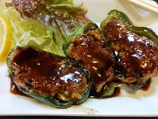 大和八木のみゆきでピーマン肉詰めをアテに…