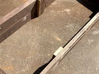 ウッドデッキの廃材で、レイズドベッドが完…