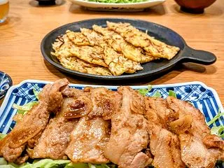いちご煮ご飯&アジフライ弁当と豚…