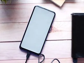 近日発売！エレコムのリン酸鉄モバイルバッ…