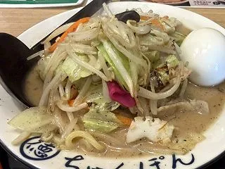 野菜がたっぷりちゃんぽん！これうますぎる…