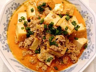 いつもの麻婆豆腐の変化球！チーズ入り絹揚…