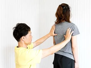 玉砂利でもブレない祭主の歩き方に学ぶ|4…