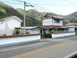 新物件情報：大家族も可、部屋数多い田舎住…