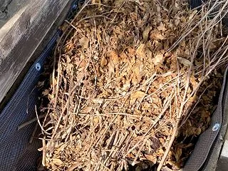 ウッドデッキの廃材で、分解用のレイズドベ…