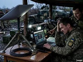 トランプ大統領、ウクライナ軍の衛星通信制…