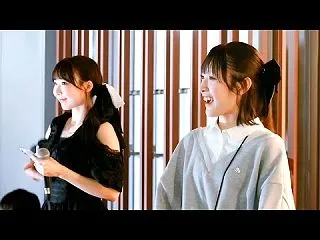「このおへそと腹筋何点？」アイドル宮川も…
