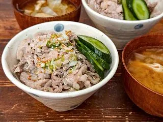 豚バラ肉が買えなくなった時のねぎ塩豚丼。