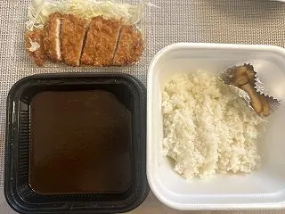 かつやのカツカレー・梅（テイクアウト)