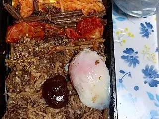 朝から気合のビビンバ弁当！