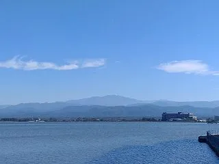 秋晴れが続きます。
