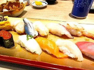 日本の外食が安く感じる、理由はこれかも