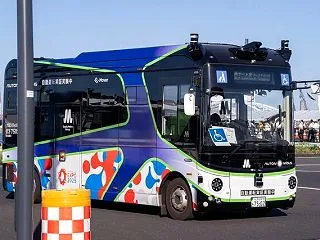【研究】10分で充電 EVバス実証実験 …