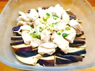 鶏もも肉と茄子のレンジ蒸し