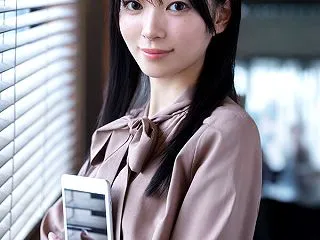 仕事もプラべも充実してそうな美女キャリア…