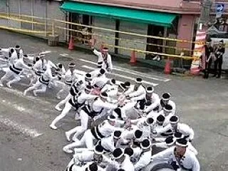 【動画】大阪のだんじり祭り、ガチでレベル…