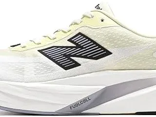 New Balance FuelCell…