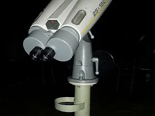 「親子星空教室」で秋の天体と月、土星を観…