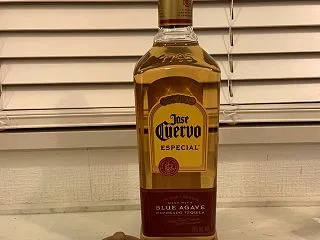 クエルボ エスペシャル ゴールド