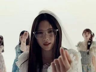 【悲報】櫻坂46、べニューでも口パクww…
