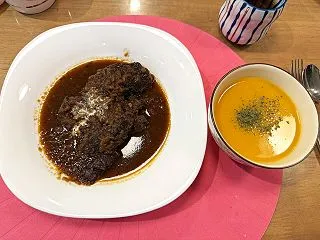 クッキング：圧力鍋を使った「牛すね肉の赤…