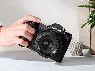 【期間限定】話題の「富士フイルム GFX…