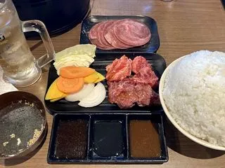 倉敷新田『大衆焼肉なごみ』特盛りごはんの…