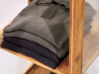 SANMONT シルクのタートルネック