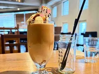 HANAZONO CAFE （ハナゾノ …