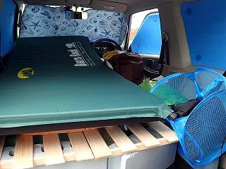 パジェロミニでも車中泊できる！DIY不要…