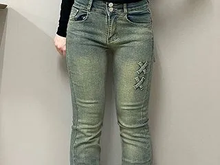 流行りのドレープトップスで大人っぽいカジ…