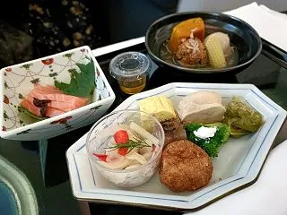 NH206便ビジネスクラス搭乗記！ウイー…