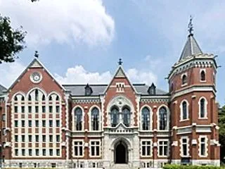 大学進学にはお金がかかる、親は覚悟を決め…